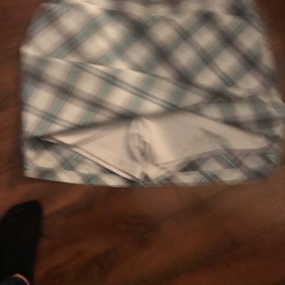 Lady Hagan Golf Skort View 3